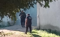 Cateo en Sey&eacute; deja dos detenidos