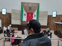 Personal del Congreso infringe &ldquo;reglas&rdquo; al interior del Pleno en primera sesi&oacute;n del 2021&nbsp;
