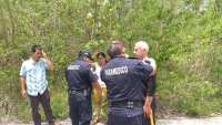 Colombiano pierde control de su veh&iacute;culo y sale de la carretera