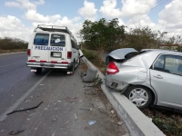 Aparatoso accidente en el poniente de M&eacute;rida