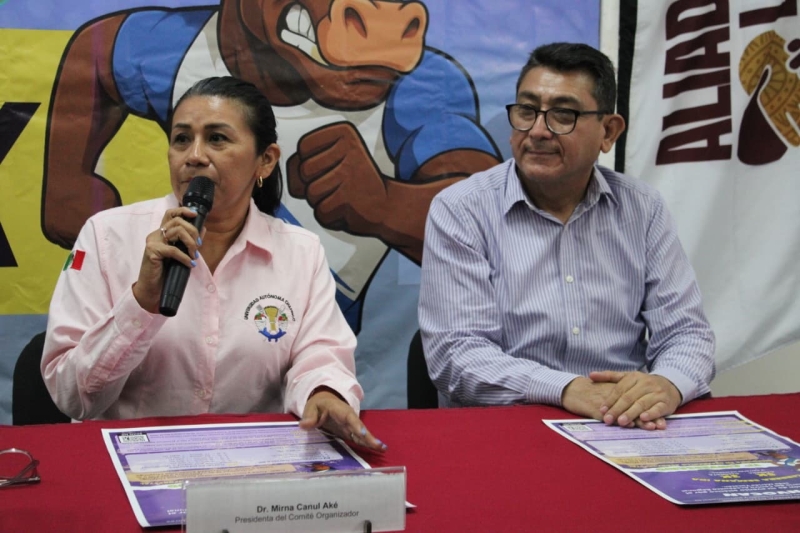 Presentan carrera de la UACH
