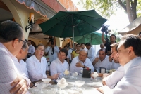 Meade se re&uacute;ne con priistas yucatecos