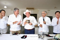 Fortalecer&aacute; Gobierno apoyos al sector ganadero