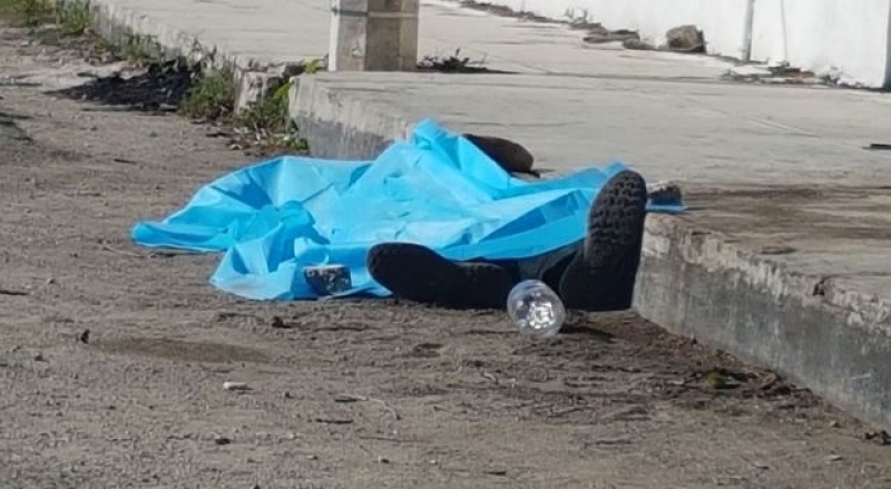 Hallan muerto a indigente cerca del Centro Dermatológico