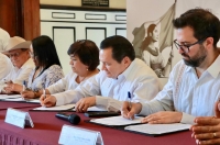 Pactan construcci&oacute;n de 20 mil viviendas para yucatecos