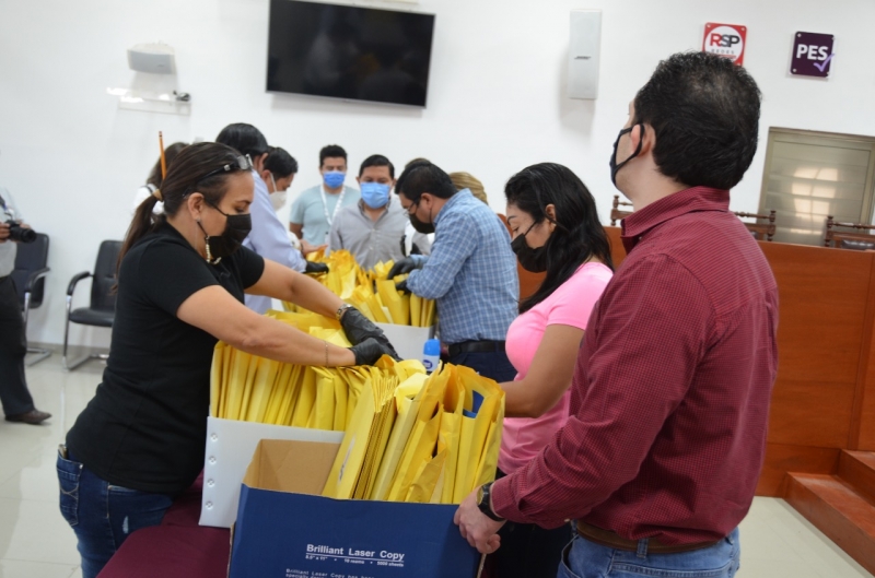 Mas de 7 mil 500 personas buscan “chamba” como diputado, alcalde, sindico o regidor   