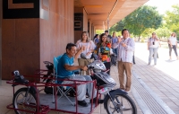 Entregan apoyos a personas con discapacidad en Yucat&aacute;n