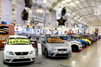 Exhiben veh&iacute;culos y marcas automotrices en el Siglo XXI