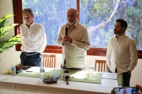 Empresarios involucran a Vila en presuntos actos de corrupci&oacute;n