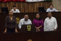 "Jal&oacute;n de oreja" a diputados de Morena por matrimonio igualitario